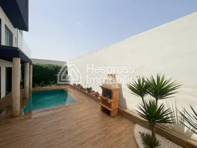 Villa for sale in Dar Bouazza