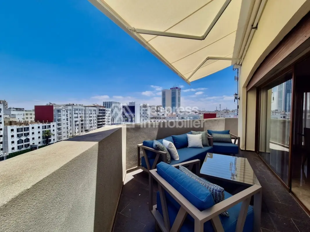 Modern Apartment with Terrace Racine