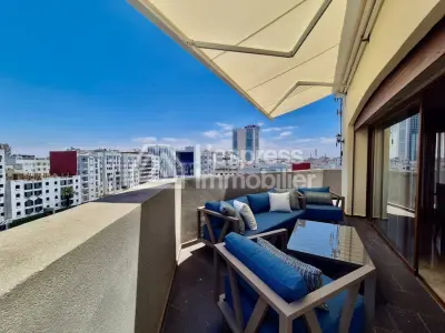 Modern Apartment with Terrace Racine
