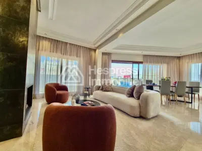 Modern Apartment with Terrace Racine