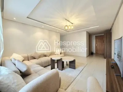 Furnished Studio with Terrace (CFC)