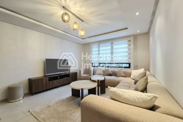 Furnished Studio with Terrace (CFC)
