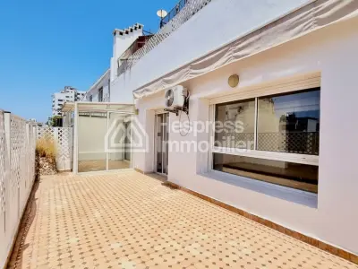Appartement Vide avec Grande Terrasse Racine