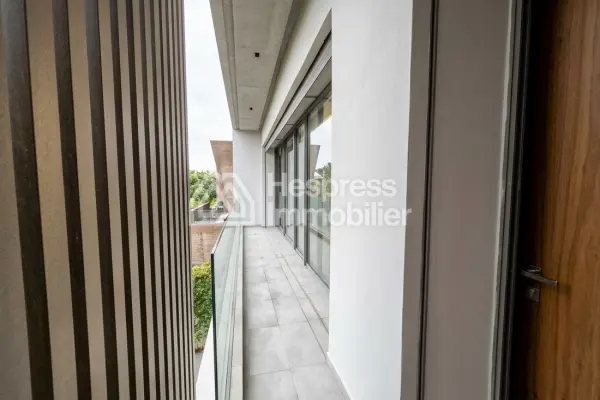 Empty villa with pool Aïn Diab Center