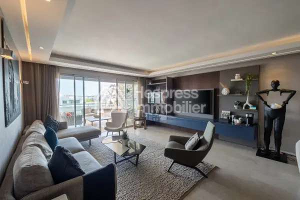 Bel appartement à la vente à Ain diab