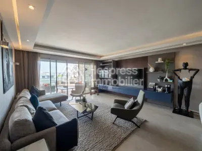 Bel appartement à la vente à Ain diab