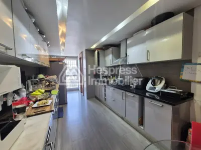 Bel appartement à la vente à Ain diab