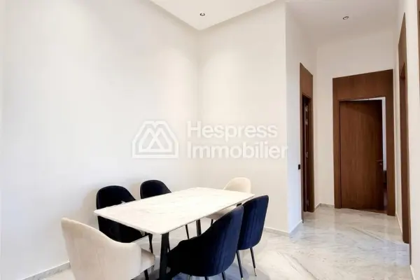 Bel appartement meublé à Californie