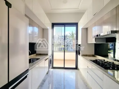 Bel appartement meublé à Californie