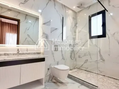 Bel appartement meublé à Californie