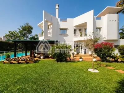 Magnifique villa à le vente à Ain diab extension