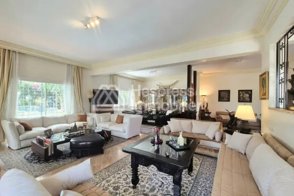 Magnifique villa à le vente à Ain diab extension