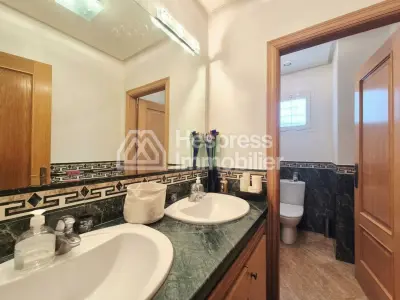 Magnifique villa à le vente à Ain diab extension