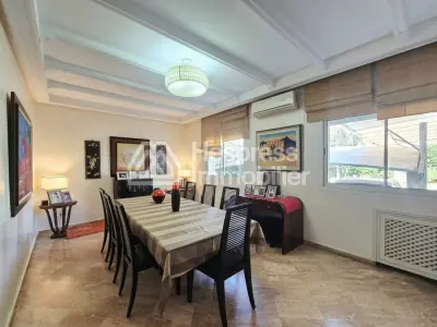 Magnifique villa à le vente à Ain diab extension