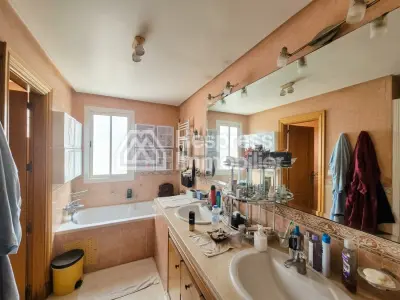Magnifique villa à le vente à Ain diab extension