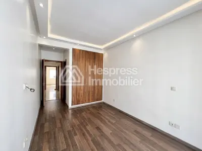 Appartement à la location au Triangle d'or
