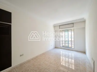 Empty Apartment Gauthier