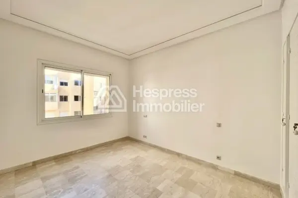 Empty apartment CIL