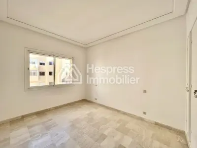 Empty apartment CIL