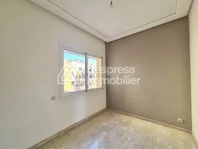 Empty apartment CIL