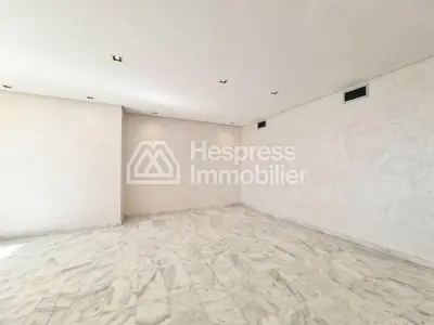 شقة غير مفروشة مع شرفة بوسكورة Ville verte