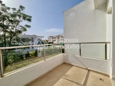 شقة غير مفروشة مع شرفة بوسكورة Ville verte
