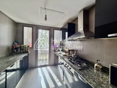 شقة غير مفروشة مع شرفة بوسكورة Ville verte
