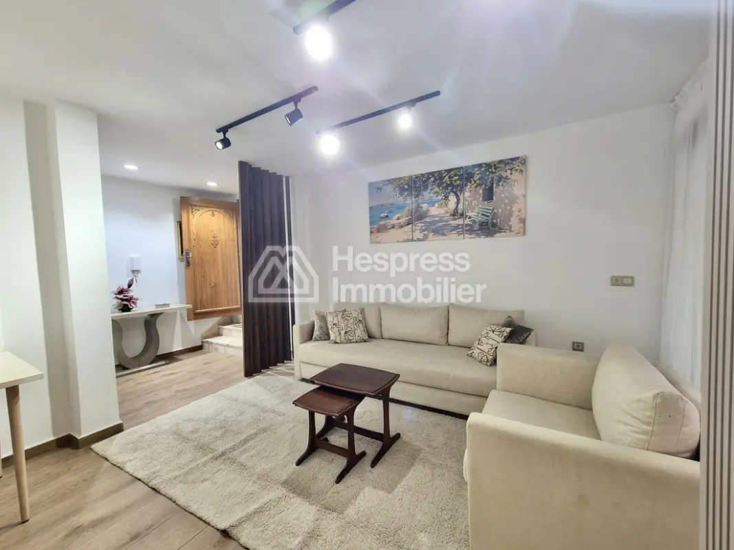 Furnished Studio with Courtyard Gauthier