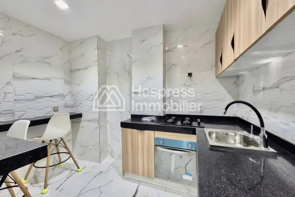 Furnished Studio with Courtyard Gauthier