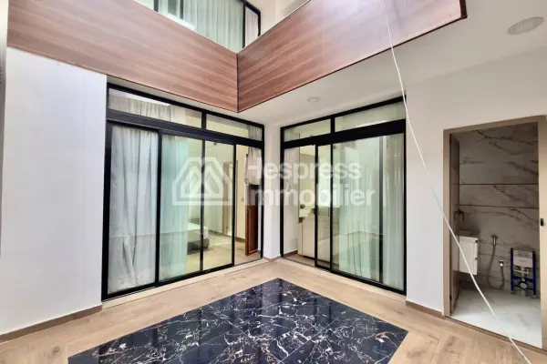 Furnished Studio with Courtyard Gauthier