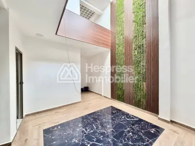 Furnished Studio with Courtyard Gauthier