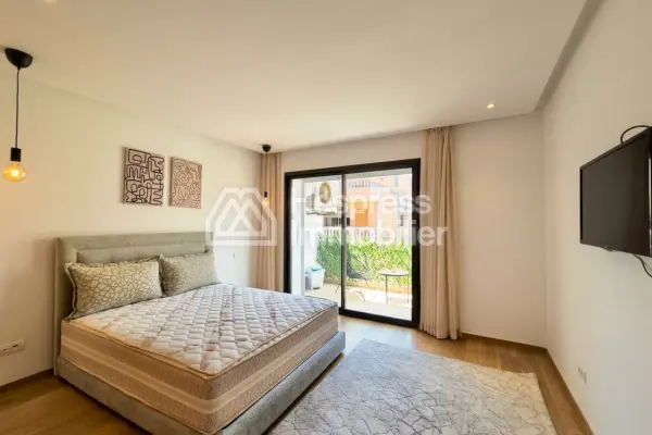 Furnished Studio Apartment in the Golden Triangle