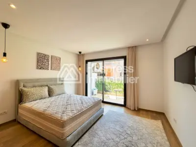 Furnished Studio Apartment in the Golden Triangle