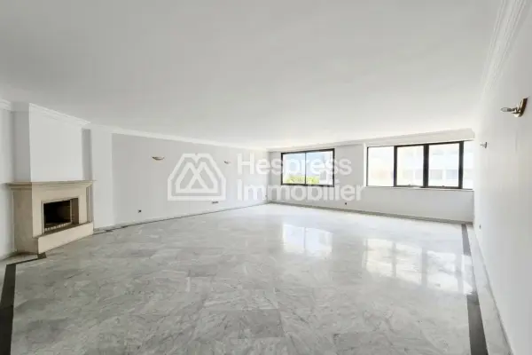 Empty Apartment Racine