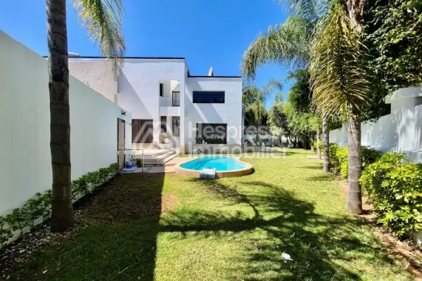 Villa Vide avec Jardin et Piscine Manar