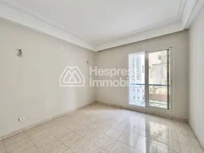 Appartement Vide Racine