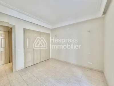 Appartement Vide Racine