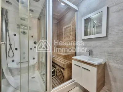 Appartement Vide Racine