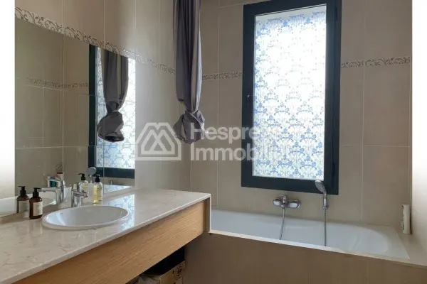 Unfurnished villa for rent Ville verte Palm Grove