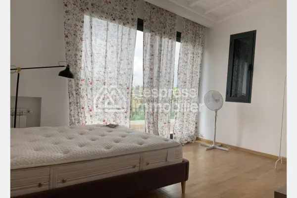 Unfurnished villa for rent Ville verte Palm Grove