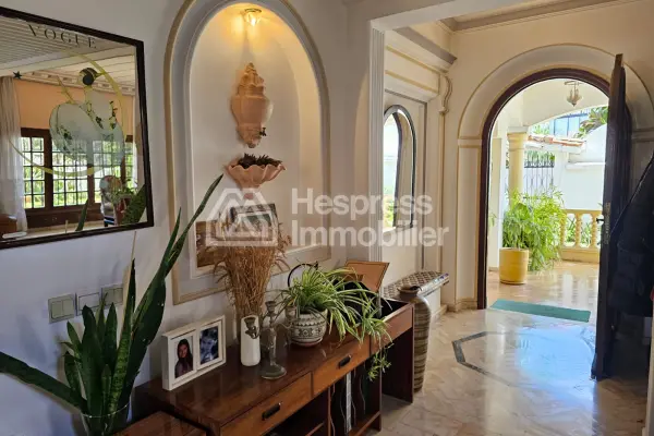 Coquette villa furnished 438 m2 Aïn Diab