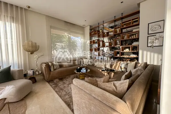 For sale: detached villa in Casa Green Town, 5 bedrooms