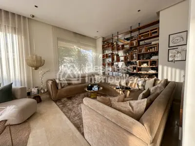 For sale: detached villa in Casa Green Town, 5 bedrooms