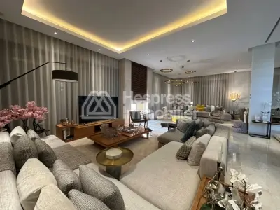 For sale: detached villa in Casa Green Town, 5 bedrooms