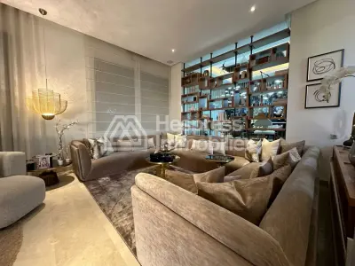 For sale: detached villa in Casa Green Town, 5 bedrooms