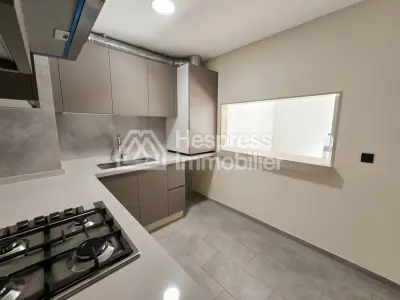 Empty studio apartment for rent (cgi)