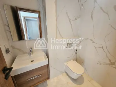 Empty studio apartment for rent (cgi)