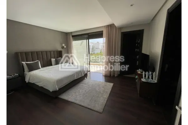 Beautifully renovated duplex CGI