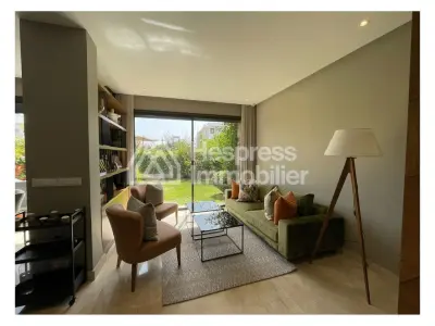 Beautifully renovated duplex CGI