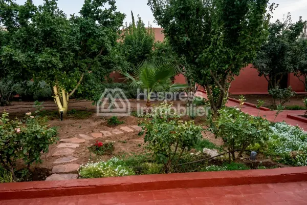 Farm for sale in Ouarzazate, 137 hectares, altitude 1700 m²